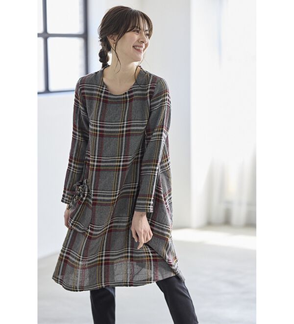 BELLUNA（ベルーナ）の「大人のモノトーンを楽しむチェック柄チュニックワンピース（チュニックワンピース）」｜詳細画像