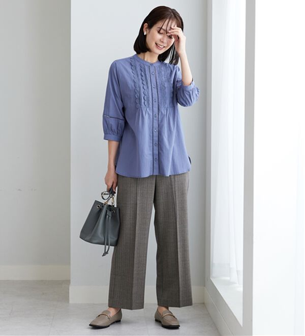 BELLUNA（ベルーナ）の「レース&times;ピンタック使いシャツチュニック（チュニック）」｜詳細画像