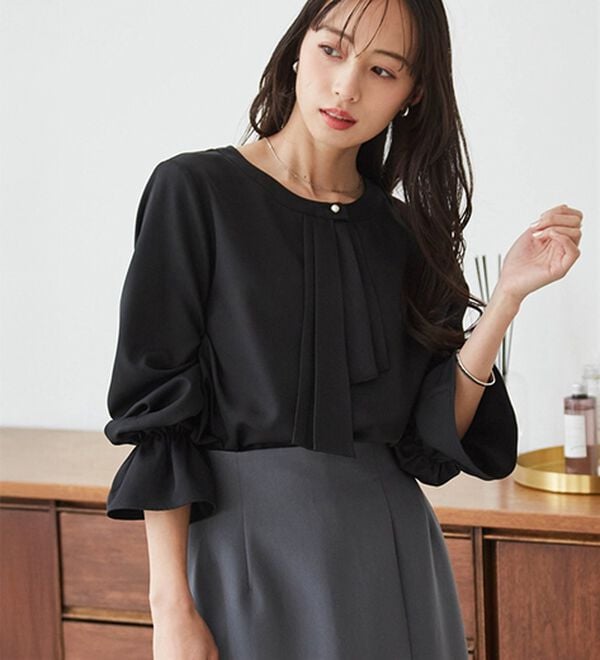 RANAN（ラナン）の「パール付きボウタイブラウス（ブラウス）」｜詳細画像