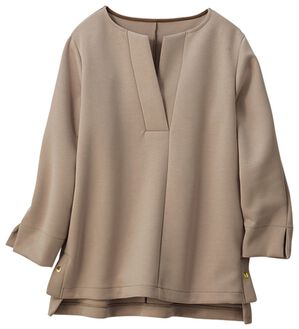 VINNO（ヴィノ）の「＜日本製＞裾ボタンキーネックプルオーバー（カットソー）」｜モカ