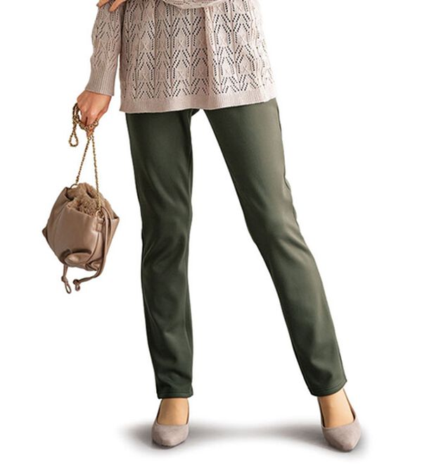 BELLUNA（ベルーナ）の「マシュマロみたいな裏ベロアなめらかストレッチパンツ（フルレングスパンツ）」｜カーキグレー