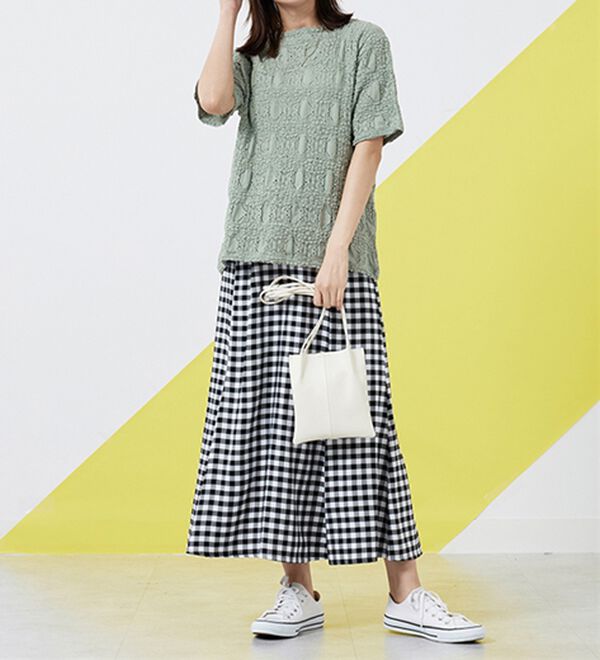 BELLUNA（ベルーナ）の「ストレッチレース調ハイネックプルオーバー（カットソー）」｜詳細画像