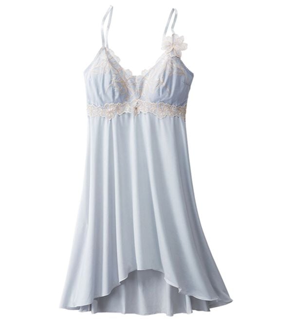 LAVIENNE（ラヴィエンヌ）の「【ラヴィモア】気分も上がるご褒美レーススリップ（肌着・インナーウェア）」｜フラワーグレイッシュサックス