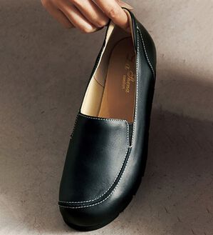 ルフラン（ルフラン）の「ラシーナコンフォート　４Ｅ外反母趾対応モカシンシューズ（フラットシューズ）」｜ブラック