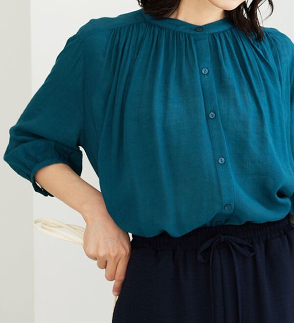 BELLUNA（ベルーナ）の「スラブ素材ギャザーデザインブラウス（ブラウス）」｜詳細画像
