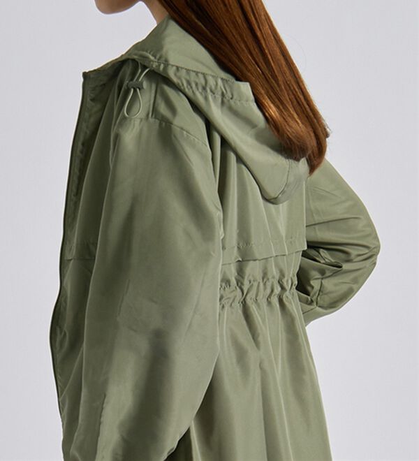 BELLUNA（ベルーナ）の「はっ水加工軽量パーカー（ポーチ付）（パーカー）」｜詳細画像