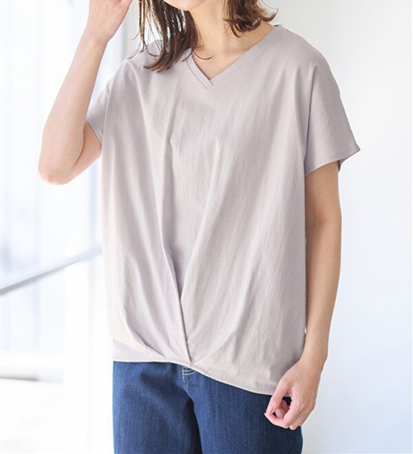 Viola e Viola（ヴィオラ エ ヴィオラ）の「綿１００％ゆったり裾タックＴシャツ（Tシャツ）」｜ラベンダーグレー
