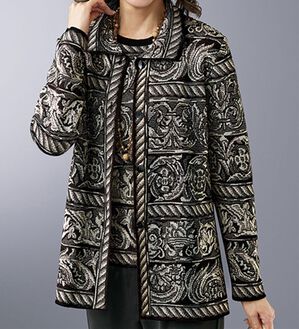 BELLUNA（ベルーナ）の「ラメ入りジャカードニットジャケットアンサンブル（アンサンブル）」｜ベージュ系