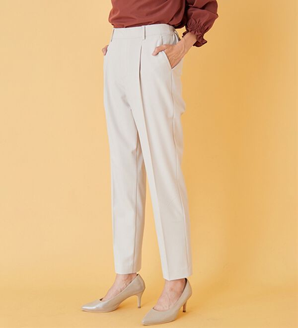 BELLUNA（ベルーナ）の「麻調ストレッチ素材テーパードパンツ（テーパードパンツ）」｜詳細画像