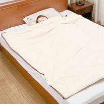 「大判２枚合わせ足ポケット付掛敷電気毛布（ストーブ・ヒーター）」