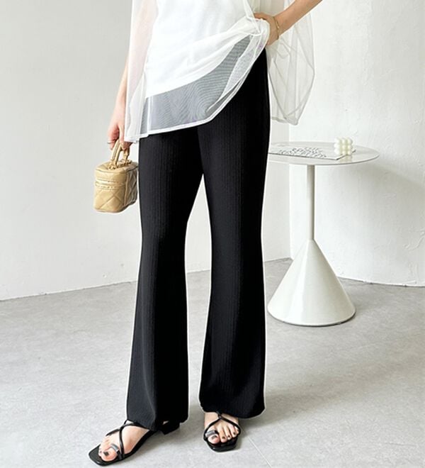 GeeRA（ジーラ）の「セルフカット美脚魅せセミフレアパンツ（フルレングスパンツ）」｜詳細画像