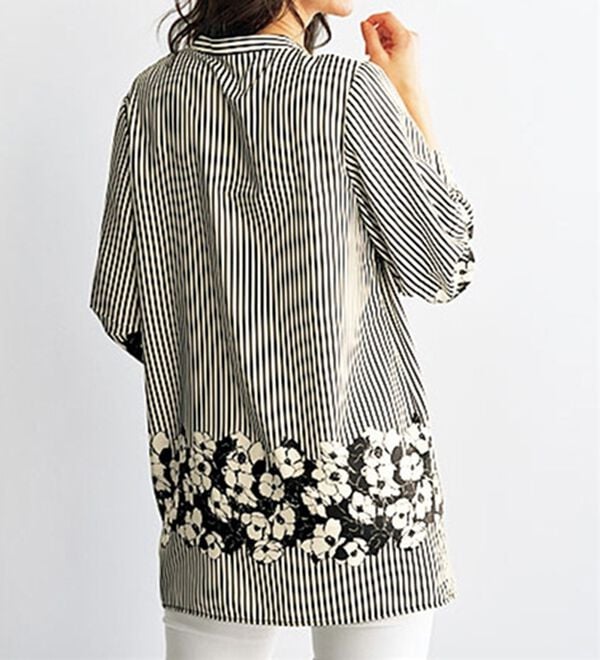 BELLUNA（ベルーナ）の「花柄プリント袖タック使いチュニック（チュニック）」｜詳細画像