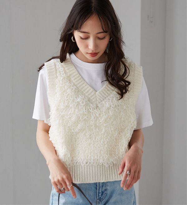 RANAN（ラナン）の「ループフリンジニットベスト（ベスト）」｜アイボリー