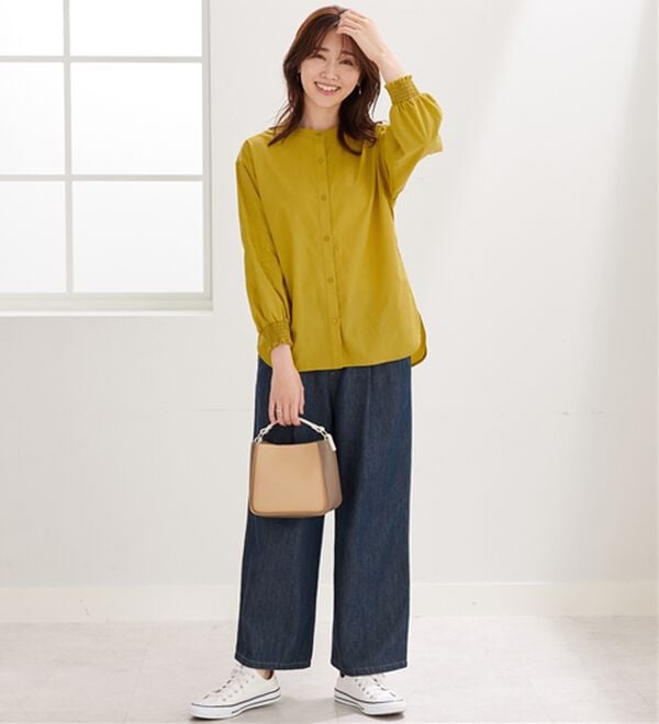 BELLUNA（ベルーナ）の「花柄袖刺しゅうデザインブラウス（ブラウス）」｜詳細画像