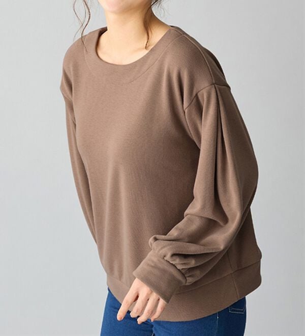 alotta（アロッタ）の「あったか裏ファー袖タックスウェット（カットソー）」｜詳細画像
