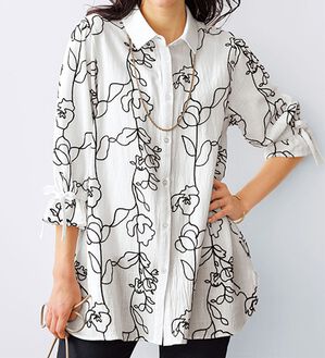 BELLUNA（ベルーナ）の「グラフィック風刺しゅう袖リボンチュニック（チュニック）」｜詳細画像