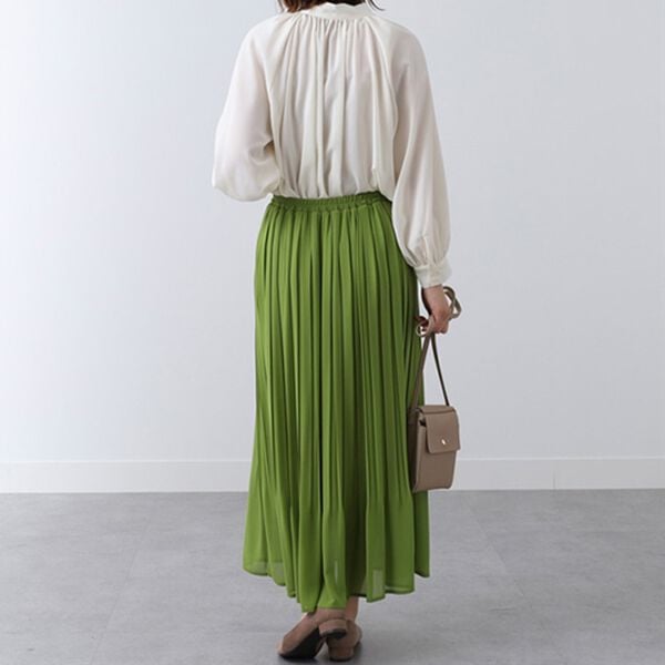BELLUNA（ベルーナ）の「シフォンプリーツカラースカート（ロングスカート）」｜詳細画像