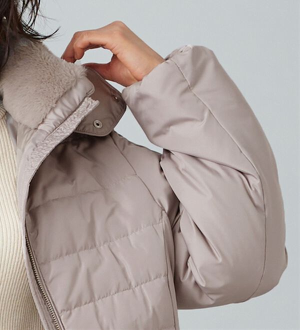 BELLUNA（ベルーナ）の「フレンチダウン使い細見えキルト切替ロングコート（ロングコート）」｜詳細画像