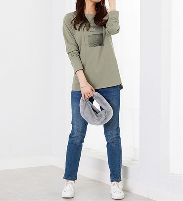 BELLUNA（ベルーナ）の「綿１００％ロゴデザインプルオーバー（カットソー）」｜詳細画像