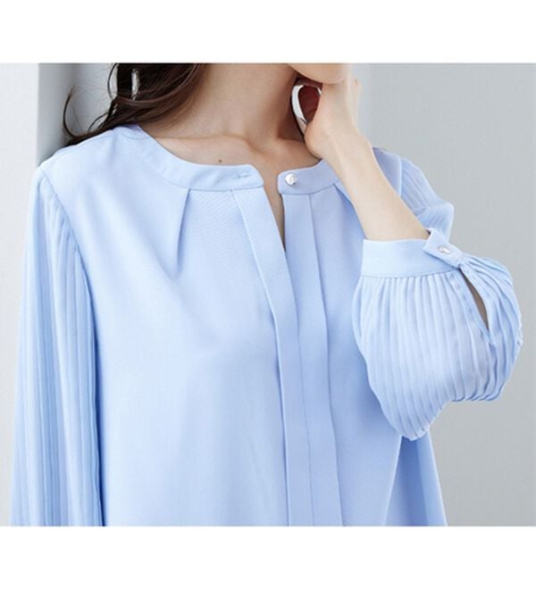 BELLUNA（ベルーナ）の「＜セレモニースタイル＞袖プリーツデザインブラウス（ブラウス）」｜詳細画像