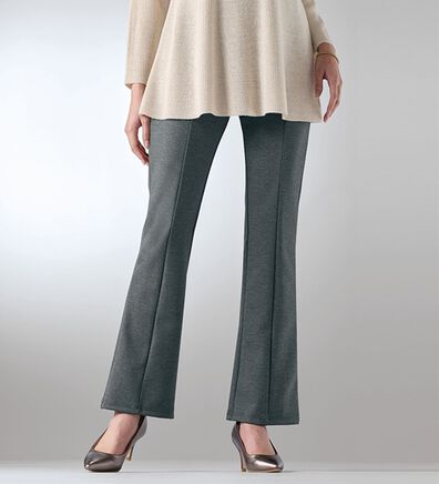 BELLUNA（ベルーナ）の「日本製美脚ブーツカットパンツ（フルレングスパンツ）」