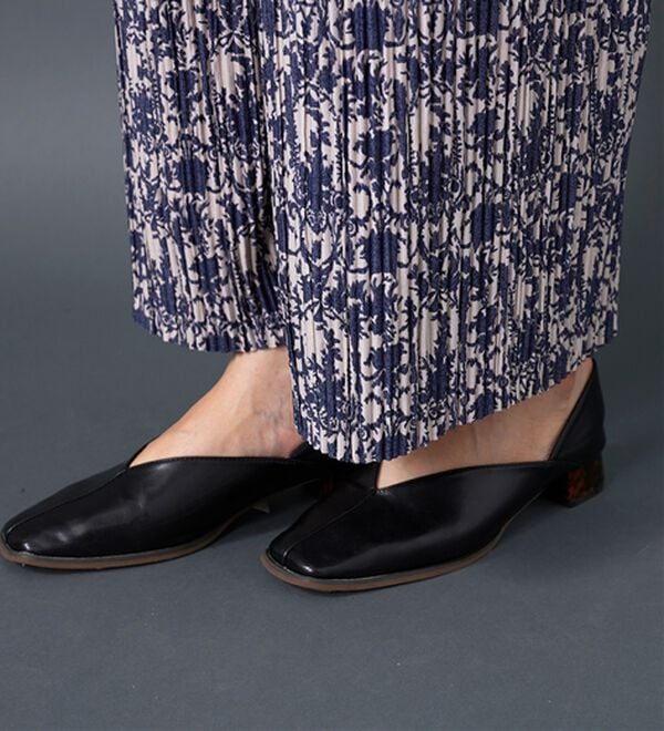 BELLUNA（ベルーナ）の「なめらか素材ゆったりプリーツパンツ（ワイドパンツ・ガウチョ）」｜詳細画像