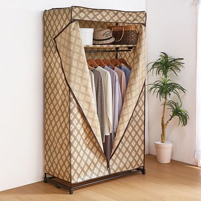 「ほこりが入りにくいカバー付きハンガー（衣類・布団収納）」