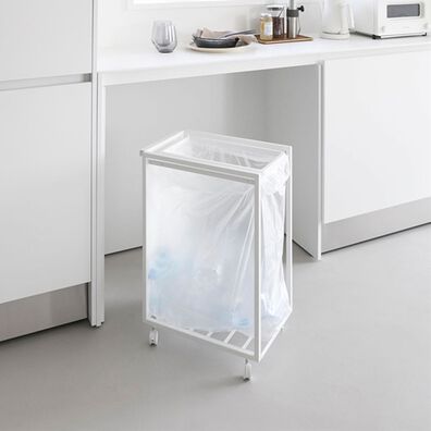 iellio（イエリオ）の「タワー　スリム目隠しダストワゴン４５Ｌ＜ｔｏｗｅｒ山崎実業＞（リビング用品）」