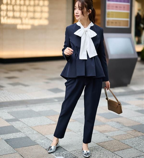 RANAN（ラナン）の「【２点セット】防シワ！ノーカラーペプラムパンツスーツ（パンツスーツ）」｜詳細画像