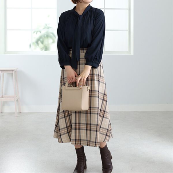 BELLUNA（ベルーナ）の「ボウタイデザインブラウス（ブラウス）」｜詳細画像