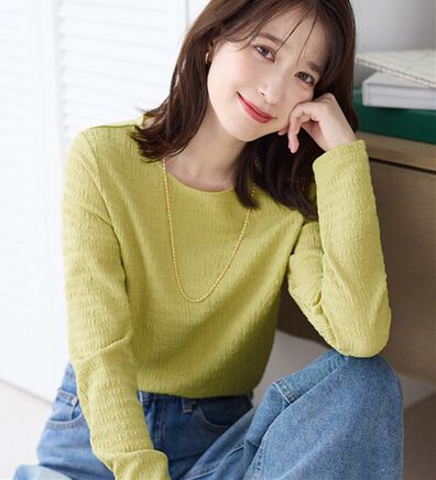 Viola e Viola（ヴィオラ エ ヴィオラ）の「立体ジャカードシンプルロンＴ（カットソー）」