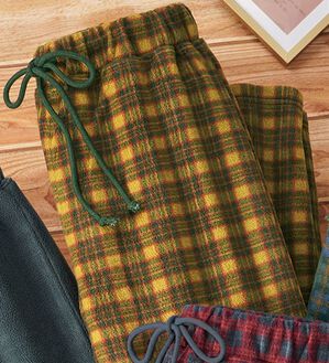 LAVIENNE（ラヴィエンヌ）の「肌側綿１００％あったかフリースボトム（パジャマ・ルームウェア）」｜イエロー系チェック