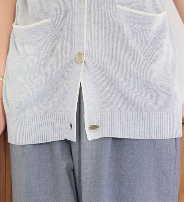 alotta（アロッタ）の「ライン使いゴールドボタン半袖カーデ（その他カーディガン）」｜詳細画像