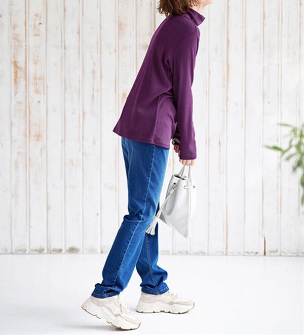 BELLUNA（ベルーナ）の「うっとりなめらか素材ハイネックプルオーバー（カットソー）」｜詳細画像