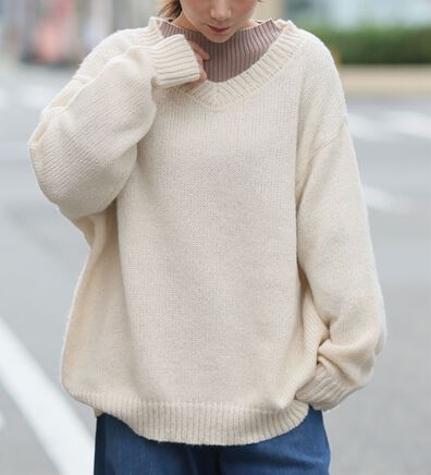 A HAPPY MARILYN（アハッピーマリリン）の「【Ｌ～６Ｌ／選べるネック】素材と着心地にこだわったシンプルデザインニット（ニット・セーター）」