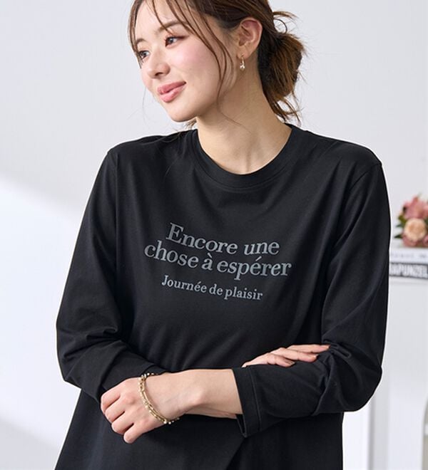 BELLUNA（ベルーナ）の「綿１００％素材フロッキーロゴ長袖Ｔシャツ（Tシャツ）」｜詳細画像