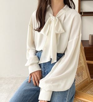 GeeRA（ジーラ）の「前後２ｗａｙボウタイブラウス（ブラウス）」｜ホワイト