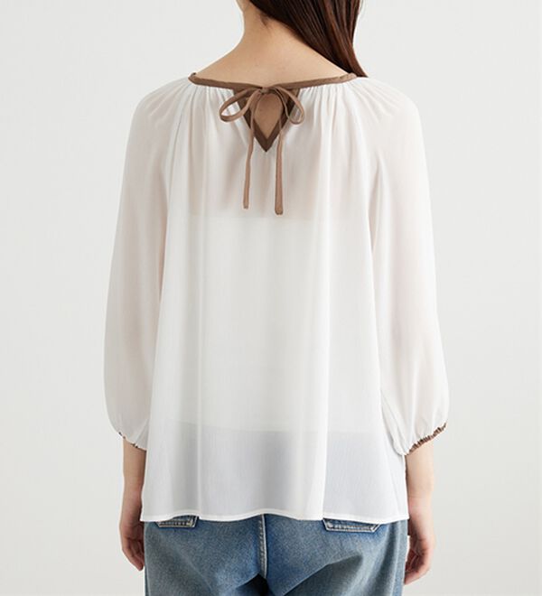 BELLUNA（ベルーナ）の「シフォン素材刺しゅうデザインブラウス（ブラウス）」｜詳細画像