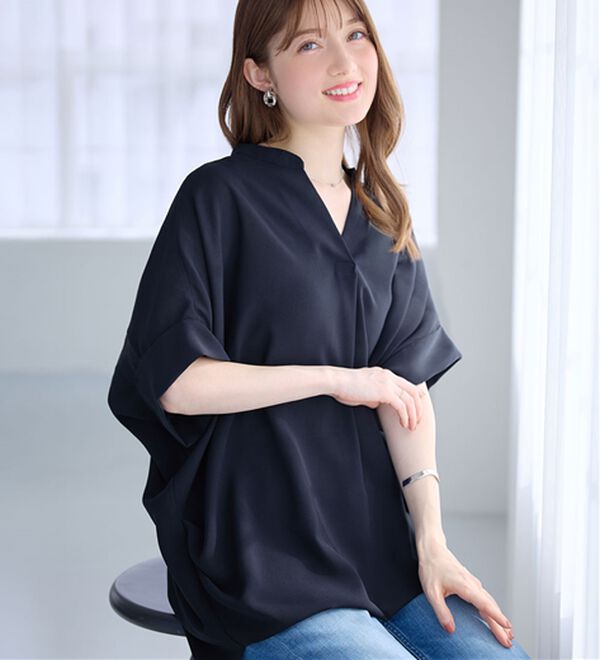 alotta（アロッタ）の「サイドタックゆるドルマンとろみブラウス（ブラウス）」｜ネイビー