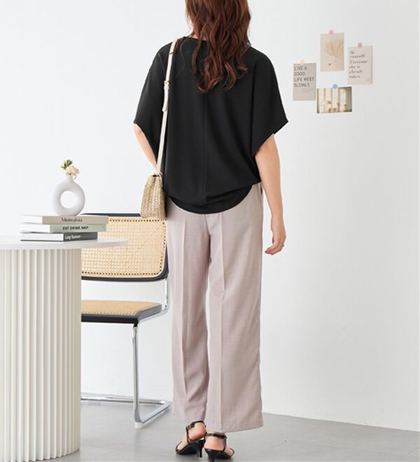 alotta（アロッタ）の「着痩せが叶うドルマンスリーブきれいめカットソー（カットソー）」｜詳細画像