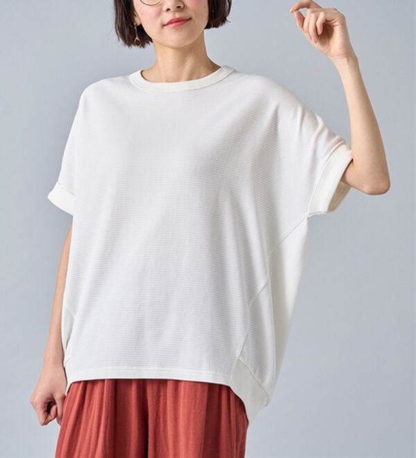 BELLUNA（ベルーナ）の「ヒンヤリ！ワッフル素材ゆったりプルオーバー（カットソー）」｜詳細画像