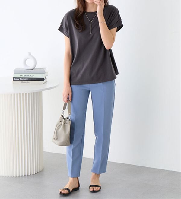 Viola e Viola（ヴィオラ エ ヴィオラ）の「脱普通！すっきり見え大人の上品Ｔシャツ（Tシャツ）」｜詳細画像