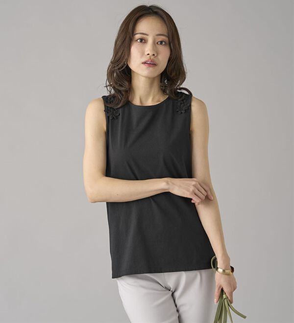 BELLUNA（ベルーナ）の「綿混素材脇汗対策フラワーレースインナー（タンクトップ・キャミソール）」｜詳細画像
