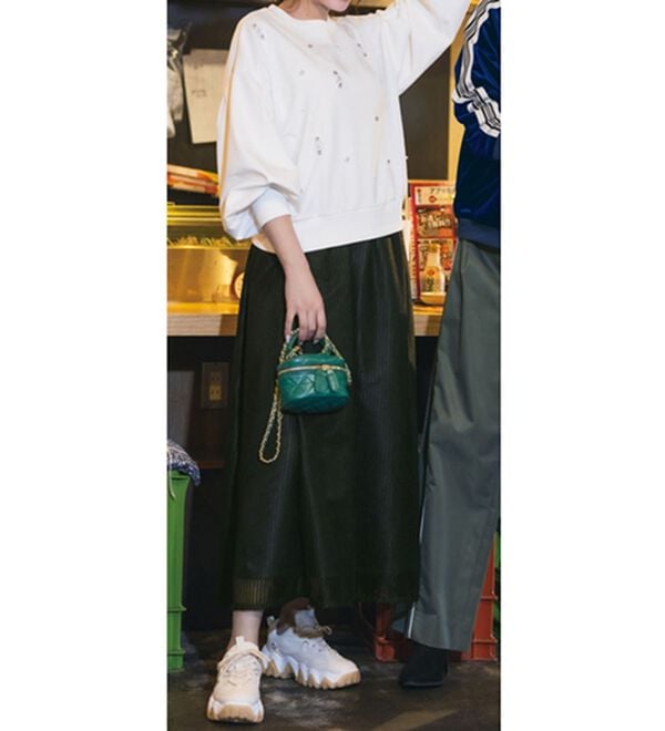 RANAN（ラナン）の「ビジュー使いボリューム袖プルオーバー（カットソー）」｜詳細画像