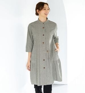 BELLUNA（ベルーナ）の「体型隠してモダンに着こなすストライプ切替コクーンチュニック（チュニックワンピース）」｜グレー系