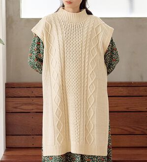 Viola e Viola（ヴィオラ エ ヴィオラ）の「ロングニットベスト（ベスト）」｜詳細画像