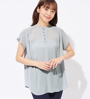 alotta（アロッタ）の「楊柳素材クルミボタンチュニックブラウス（チュニック）」｜アイスグレー