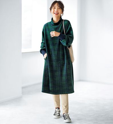 BELLUNA（ベルーナ）の「ふんわりなめらか裏ベロアワンピース（カットソーワンピース）」