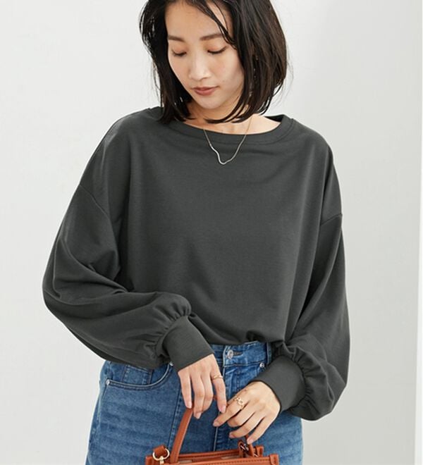 BELLUNA（ベルーナ）の「ロンＴ以上、スウェット未満！ゆったり抜け感プルオーバー（カットソー）」｜チャコール