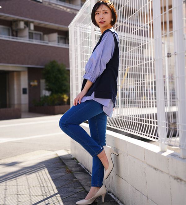 A HAPPY MARILYN（アハッピーマリリン）の「【Ｍ～８Ｌ】夏でもひんやり。足元に魔法をかけて。接触冷感 UV 魔法の美ライン ストレッチ スキニー デニムパンツ（スリム・スキニーパンツ）」｜詳細画像